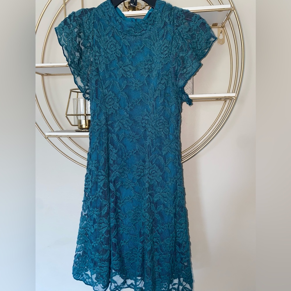 Zunie size 5 green lace dress